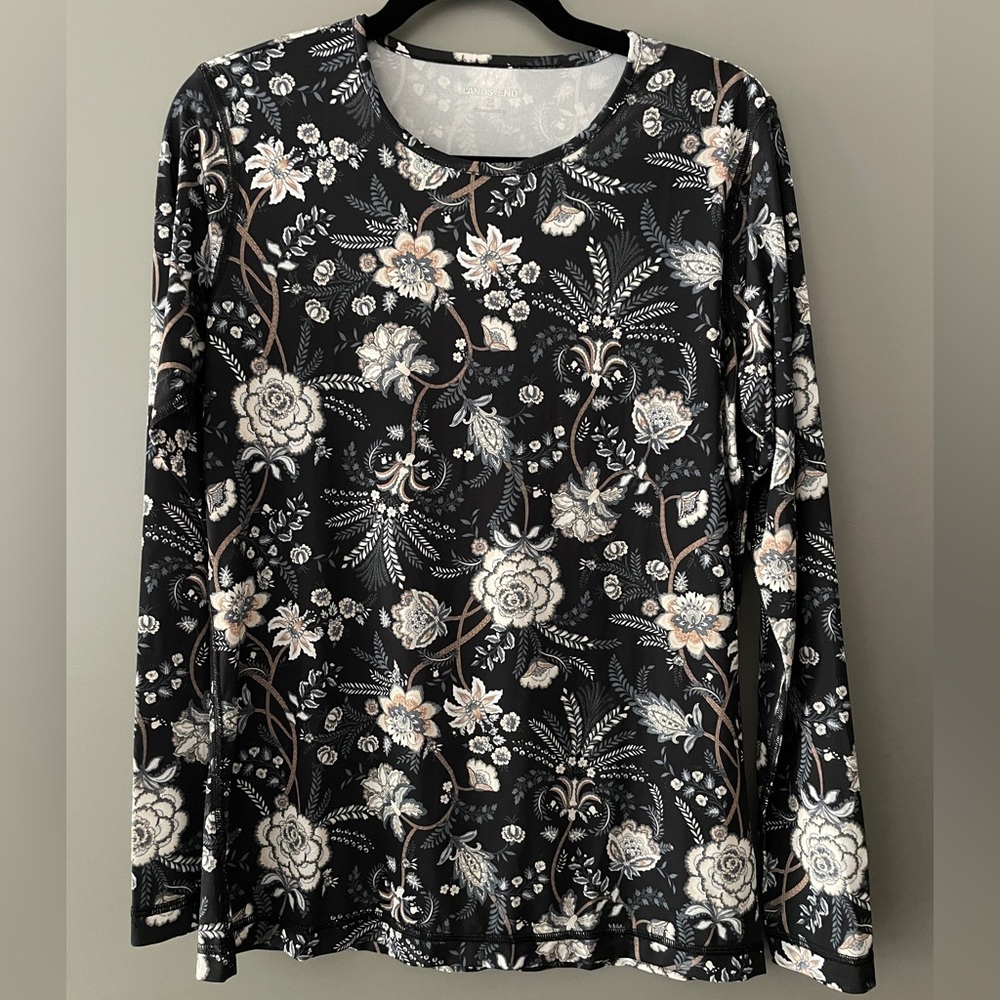 Lands’ End EUC Floral Long Sleeve Top